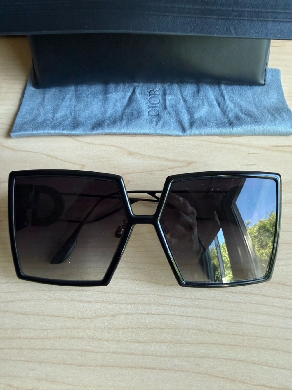 Dior 30 Montaigne Black Geometric Oversized Square Sunglasses